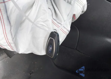 2017 Ford Focus St z USA, uszkodzony, nr VIN 1FADP3L94HL241245